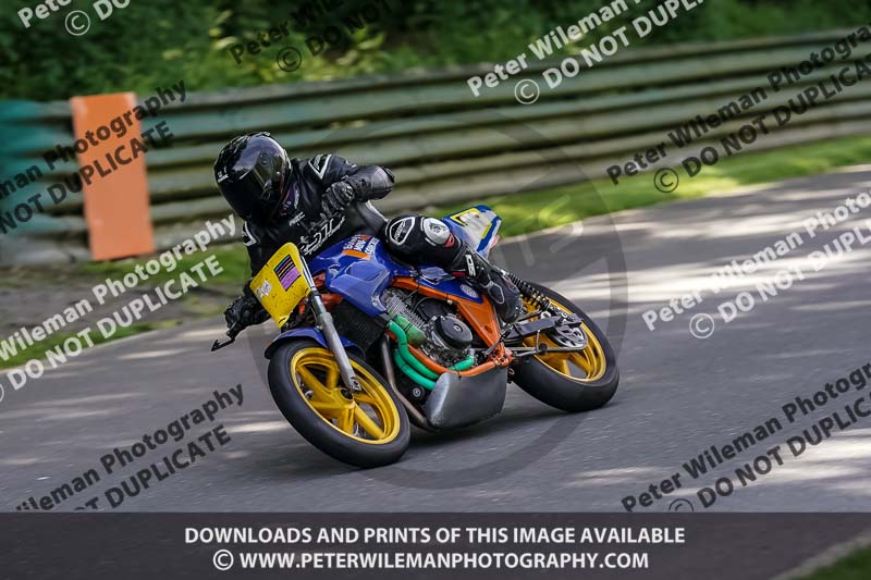 cadwell no limits trackday;cadwell park;cadwell park photographs;cadwell trackday photographs;enduro digital images;event digital images;eventdigitalimages;no limits trackdays;peter wileman photography;racing digital images;trackday digital images;trackday photos